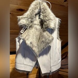 Steve Madden Faux Suede White Wolf Faux Fur Lined Winter Sleeveless Vest Buckle